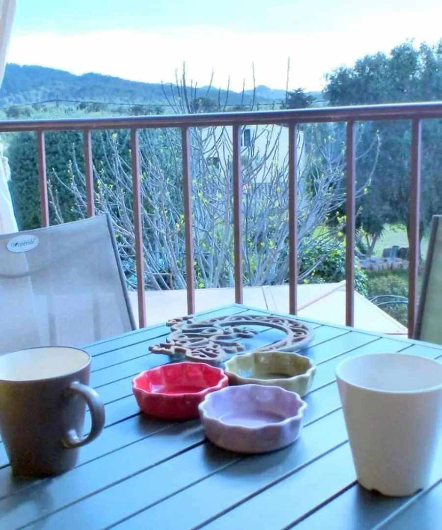 Holiday home Charming House With Balcony Near Toulon Villa Six-Fours-les-Plages